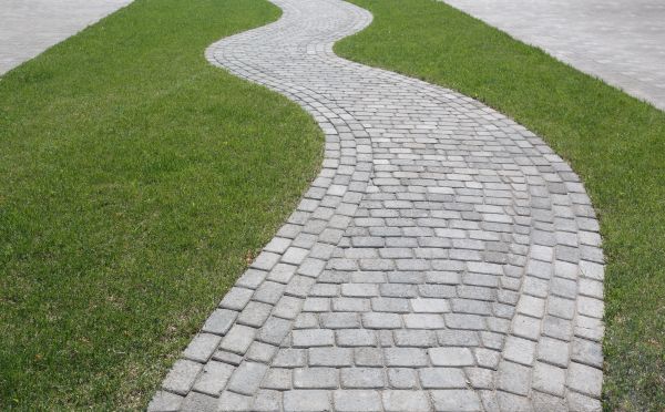 Cost of Walkway Paving in Burlington